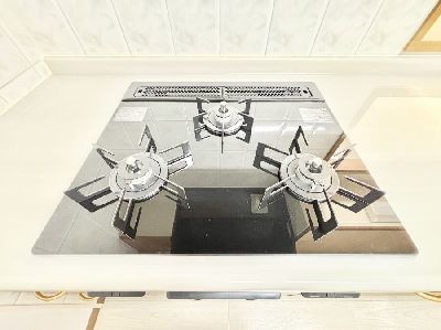 apartment 埼玉県さいたま市浦和区神明２丁目12-10