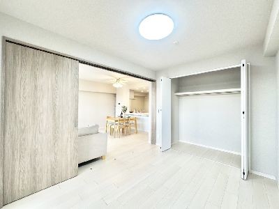 apartment 埼玉県さいたま市浦和区神明２丁目12-10