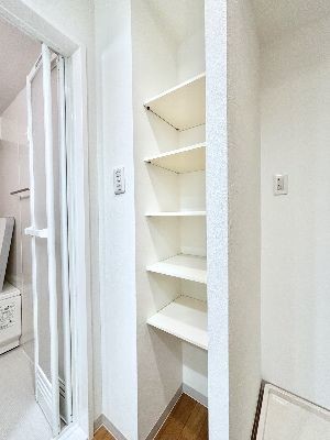 apartment 埼玉県さいたま市浦和区神明２丁目12-10