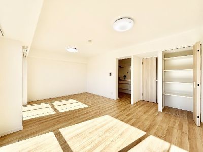 apartment 埼玉県さいたま市浦和区神明２丁目12-10