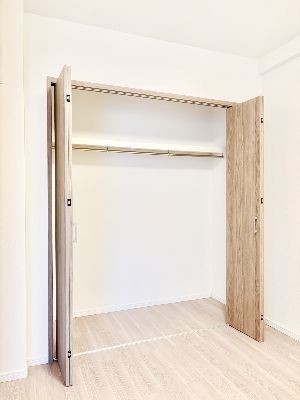 apartment 埼玉県さいたま市浦和区神明２丁目12-10