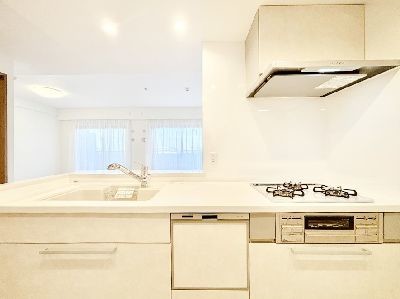 apartment 埼玉県さいたま市浦和区神明２丁目12-10