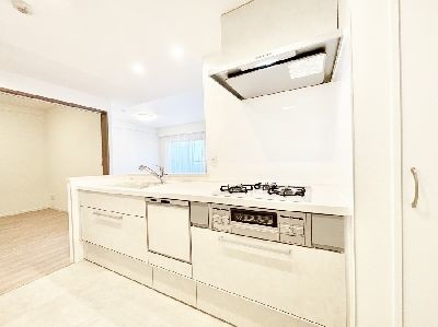 apartment 埼玉県さいたま市浦和区神明２丁目12-10