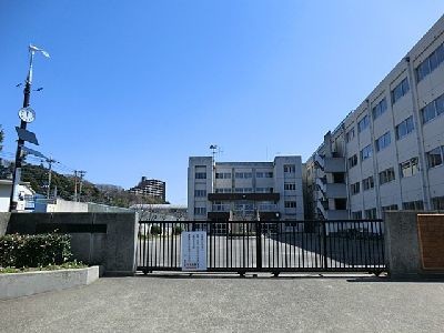 apartment 埼玉県さいたま市浦和区神明２丁目12-10