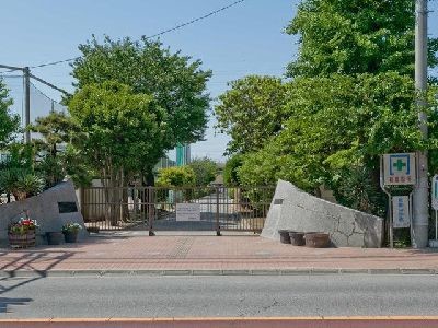 apartment 埼玉県さいたま市浦和区神明２丁目12-10