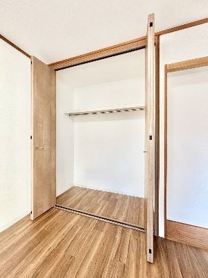apartment 埼玉県さいたま市浦和区神明２丁目12-10