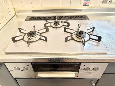 apartment 埼玉県さいたま市浦和区神明２丁目12-10