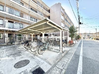 apartment 埼玉県さいたま市浦和区神明２丁目12-10