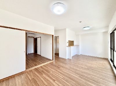 apartment 埼玉県さいたま市浦和区神明２丁目12-10