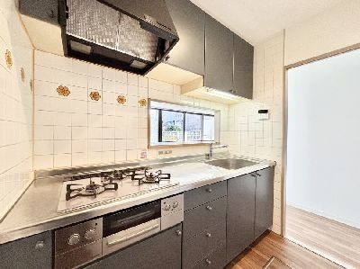 apartment 埼玉県さいたま市浦和区神明２丁目12-10