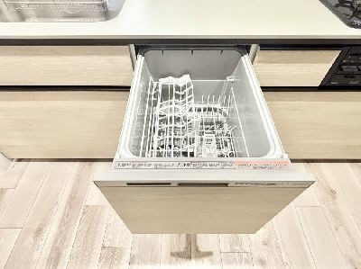 apartment 埼玉県さいたま市浦和区神明２丁目12-10