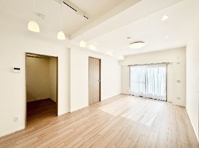 apartment 埼玉県さいたま市浦和区神明２丁目12-10