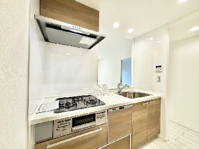 apartment 埼玉県さいたま市浦和区神明２丁目12-10