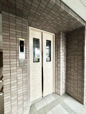 apartment 埼玉県さいたま市浦和区神明２丁目12-10