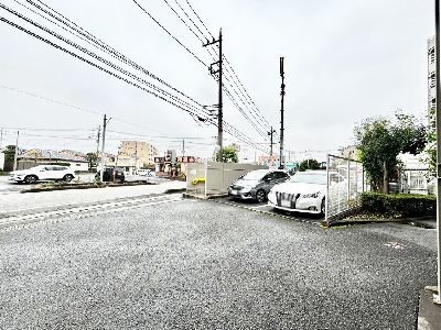 apartment 埼玉県さいたま市浦和区神明２丁目12-10
