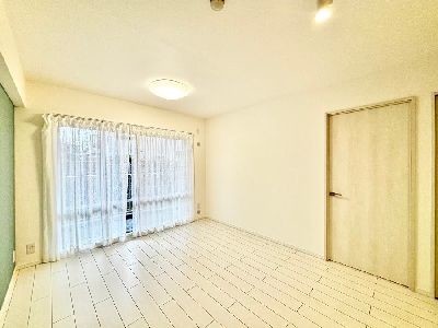 apartment 埼玉県さいたま市浦和区神明２丁目12-10