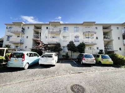 apartment 埼玉県さいたま市浦和区神明２丁目12-10