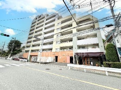apartment 埼玉県さいたま市浦和区神明２丁目12-10