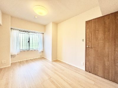 apartment 埼玉県さいたま市浦和区神明２丁目12-10
