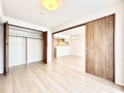 apartment 埼玉県さいたま市浦和区神明２丁目12-10
