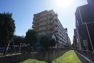 apartment 埼玉県さいたま市浦和区神明２丁目12-10