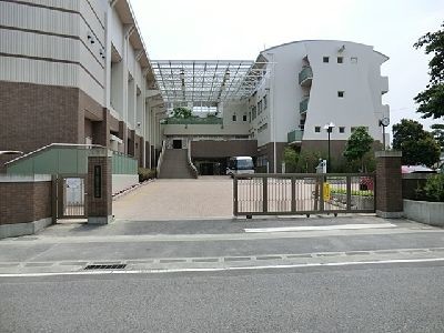 apartment 埼玉県さいたま市浦和区神明２丁目12-10