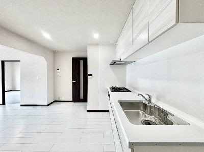 apartment 埼玉県さいたま市浦和区神明２丁目12-10