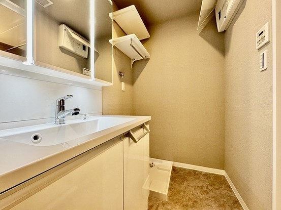 apartment 埼玉県さいたま市見沼区東大宮５丁目31-9 NYビル