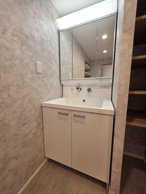 apartment 埼玉県さいたま市見沼区東大宮５丁目31-9 NYビル