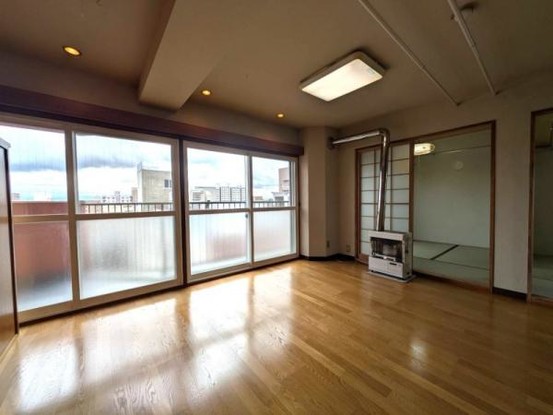 apartment 北海道旭川市四条通１３丁目1191-1