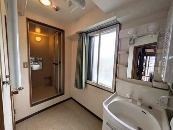 apartment 北海道旭川市四条通１３丁目1191-1