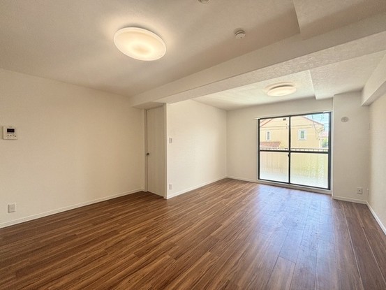 apartment 東京都小平市栄町２丁目
地図を見る