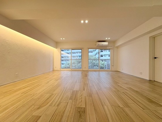 apartment 東京都西東京市谷戸町３丁目
地図を見る