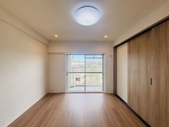 apartment 埼玉県入間市春日町２丁目
地図を見る