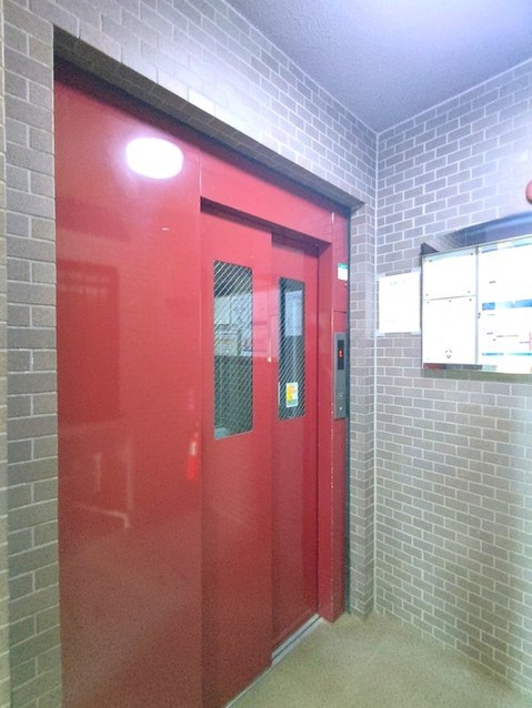 apartment 東京都東村山市美住町１丁目
地図を見る