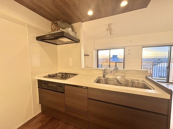 apartment 埼玉県所沢市向陽町
地図を見る