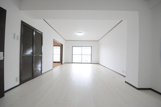 apartment 埼玉県入間市春日町２丁目
地図を見る