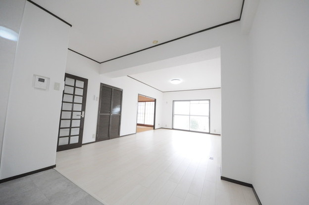 apartment 埼玉県入間市春日町２丁目
地図を見る