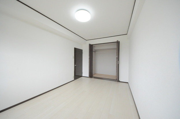 apartment 埼玉県入間市春日町２丁目
地図を見る