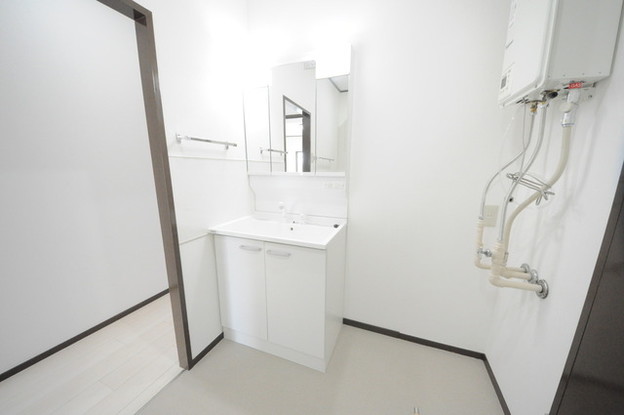 apartment 埼玉県入間市春日町２丁目
地図を見る