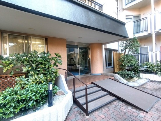 apartment 埼玉県入間市高倉１丁目
地図を見る