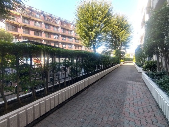 apartment 埼玉県入間市高倉１丁目
地図を見る