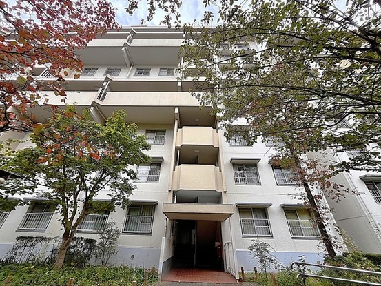 apartment 東京都西東京市西原町４丁目
地図を見る