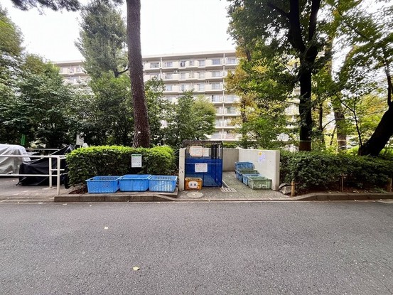 apartment 東京都西東京市西原町４丁目
地図を見る