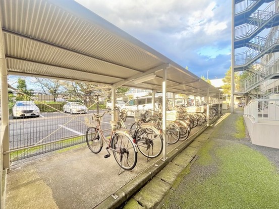 apartment 埼玉県所沢市北原町
地図を見る