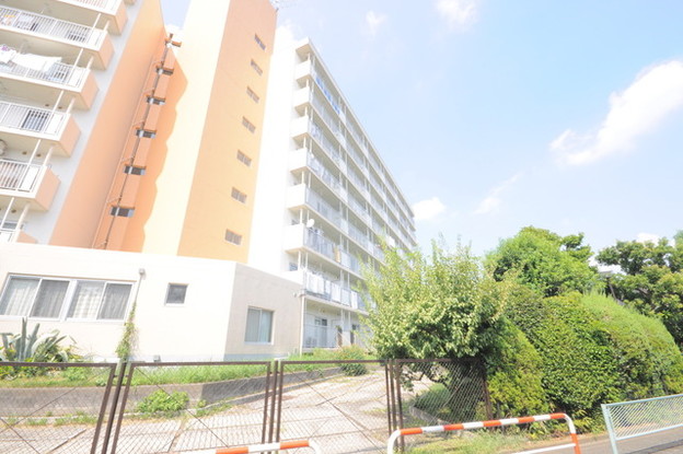 apartment 埼玉県所沢市若松町
地図を見る