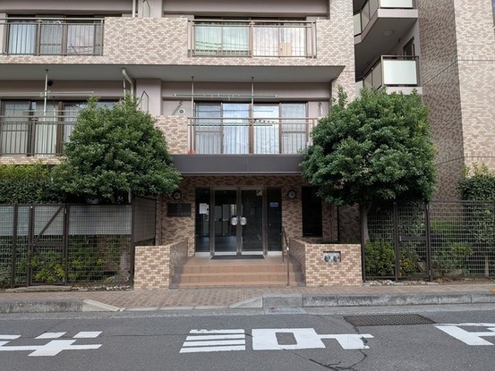 apartment 埼玉県入間市下藤沢５丁目
地図を見る