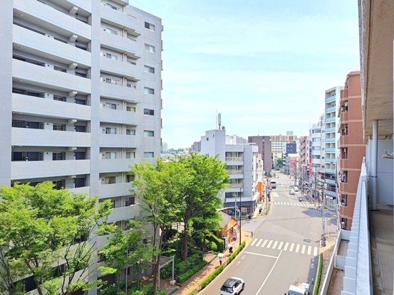 apartment 東京都西東京市谷戸町３丁目
地図を見る