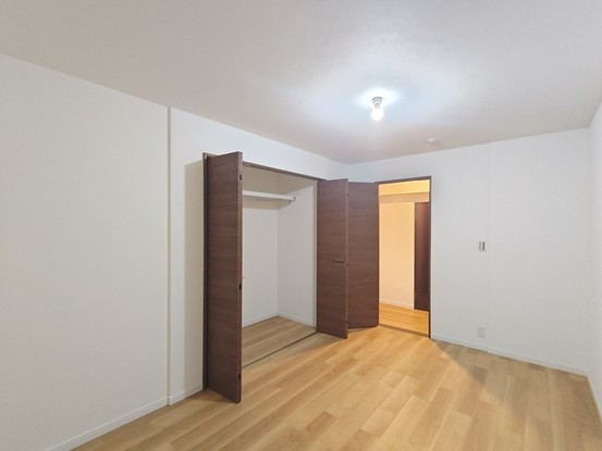 apartment 東京都西東京市谷戸町３丁目
地図を見る
