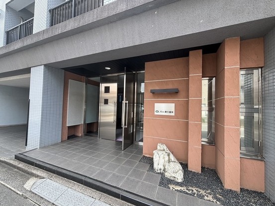 apartment 東京都東久留米市本町１丁目
地図を見る